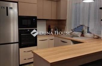 Eladó Várpalotai családi ház hirdetés (56534457)