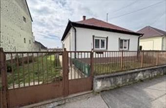 Eladó Nagykanizsai családi ház hirdetés (37727758)