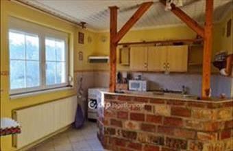 Eladó Tapolcai családi ház hirdetés (37193938)