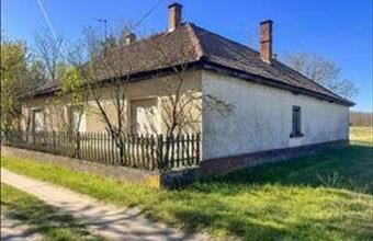 Eladó Kiskőrösi tanya hirdetés (23726613)