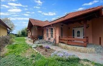 Eladó Tárnoki családi ház hirdetés (25936534)