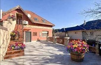 Eladó Gödöllői családi ház hirdetés (98436357)