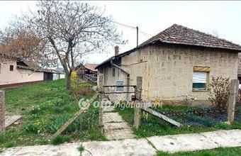 Eladó Kunszentmártoni családi ház hirdetés (67467683)
