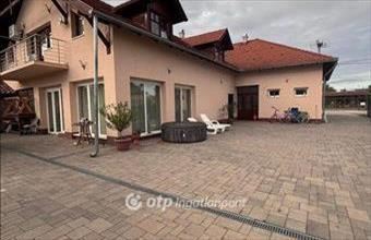 Eladó Baksi családi ház hirdetés (32999742)