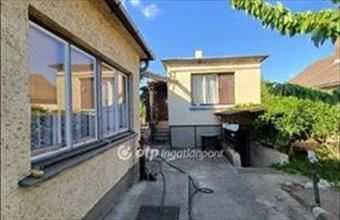Eladó Felsőpakonyi családi ház hirdetés (38159812)
