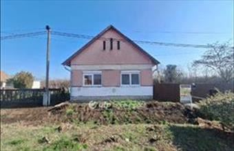 Eladó Füzesgyarmati családi ház hirdetés (74557467)