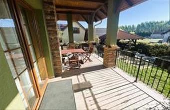 Eladó Pilisvörösvári családi ház hirdetés (14791113)