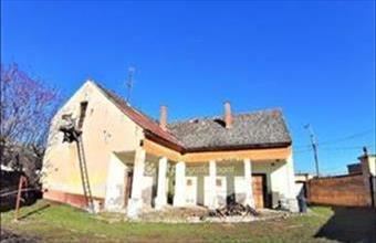 Eladó Nagykőrösi családi ház hirdetés (28168571)