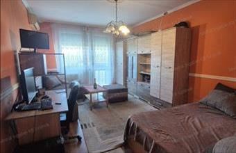 Eladó Szolnoki panel lakás hirdetés (47463547)
