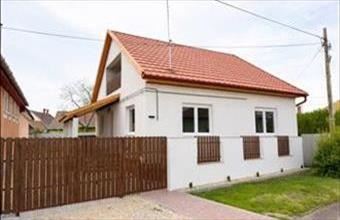 Eladó Jászapáti családi ház hirdetés (93777924)