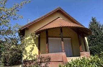 Eladó Balatonkenesei családi ház hirdetés (87733365)