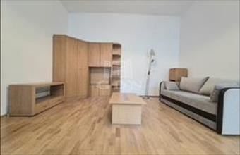 Kiadó Budapest V. kerületi tégla lakás hirdetés (97567745)