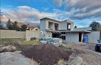 Eladó Szentendrei családi ház hirdetés (54125444)