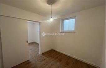 Eladó Váci tégla lakás hirdetés (54433354)