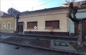 Eladó Váci családi ház hirdetés (47857242)