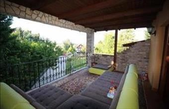 Eladó Mogyoródi családi ház hirdetés (32938717)