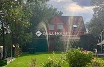 Eladó Vecsési családi ház hirdetés (33472978)