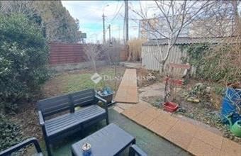 Eladó Vecsési házrész hirdetés (25361259)