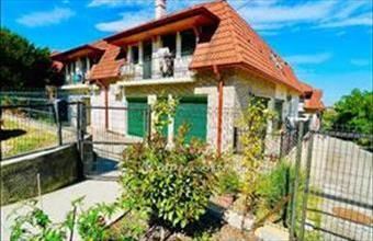 Eladó Fonyódi tégla lakás hirdetés (98459337)