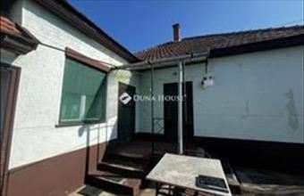 Eladó Jászfényszarui családi ház hirdetés (53954772)