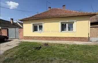 Eladó Ceglédi családi ház hirdetés (44928812)