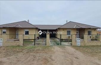 Eladó Nyáregyházai ikerház hirdetés (96372478)