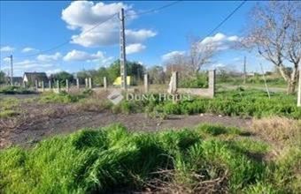 Eladó Szegedi üdülőövezeti telek hirdetés (46926357)