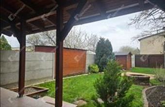 Eladó Mosonmagyaróvári sorház hirdetés (29883122)