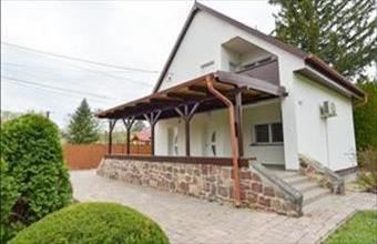 Eladó Ábrahámhegyi családi ház hirdetés (43576349)