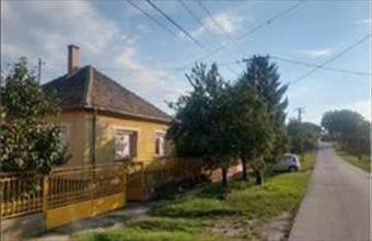 Eladó Ácsi családi ház hirdetés (77938534)