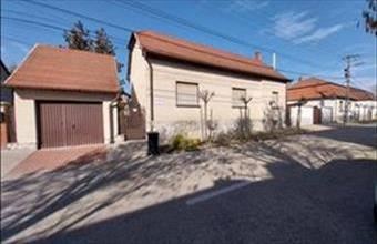 Eladó Komáromi családi ház hirdetés (39339243)