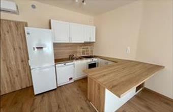 Kiadó Váci tégla lakás hirdetés (54753413)