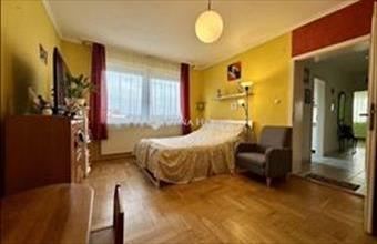 Eladó Budapest XV. kerületi csúsztatott zsalus lakás hirdetés (49338496)