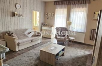 Eladó Hódmezővásárhelyi tégla lakás hirdetés (31334438)