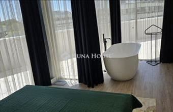 Eladó Szegedi csúsztatott zsalus lakás hirdetés (91769792)