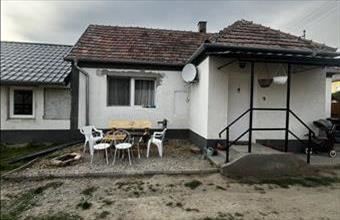 Eladó Pázmándfalui családi ház hirdetés (24493794)