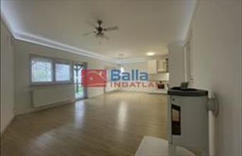 Kiadó Váci sorház hirdetés (43334339)