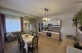 Eladó Pilisi családi ház hirdetés (41233431)