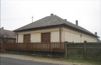 Eladó Dányi családi ház hirdetés (97873973)