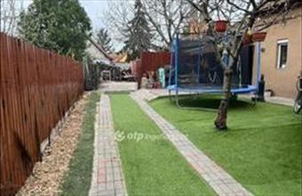 Eladó Jászberényi családi ház hirdetés (31343434)