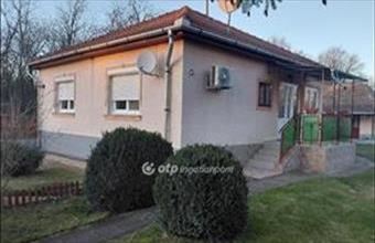 Eladó Jászberényi hétvégi ház hirdetés (38589666)