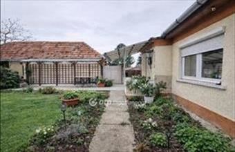 Eladó Ceglédberceli családi ház hirdetés (87149933)