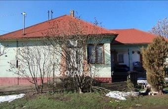 Eladó Tápiószecsői családi ház hirdetés (63318343)