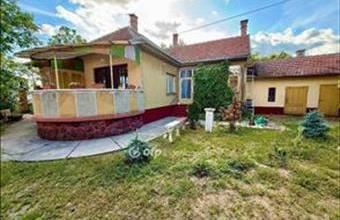 Eladó Ceglédi családi ház hirdetés (34363113)