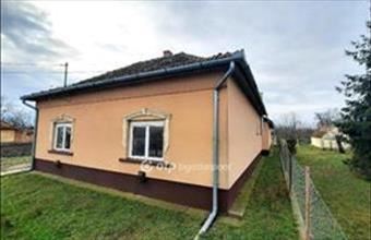 Eladó Jászkarajenői családi ház hirdetés (95963469)