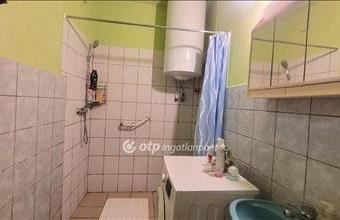 Eladó Jászberényi családi ház hirdetés (99633734)