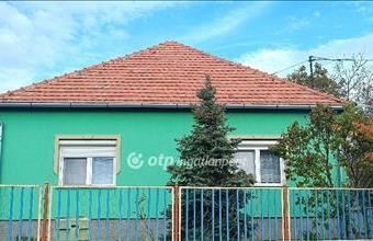 Eladó Törteli családi ház hirdetés (51944933)