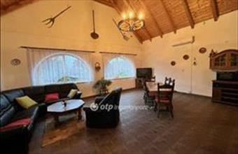 Eladó Nagyvenyimi családi ház hirdetés (37377435)