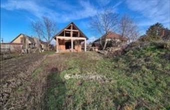 Eladó Cecei családi ház hirdetés (77675178)