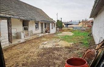 Eladó Dunaföldvári családi ház hirdetés (74784343)